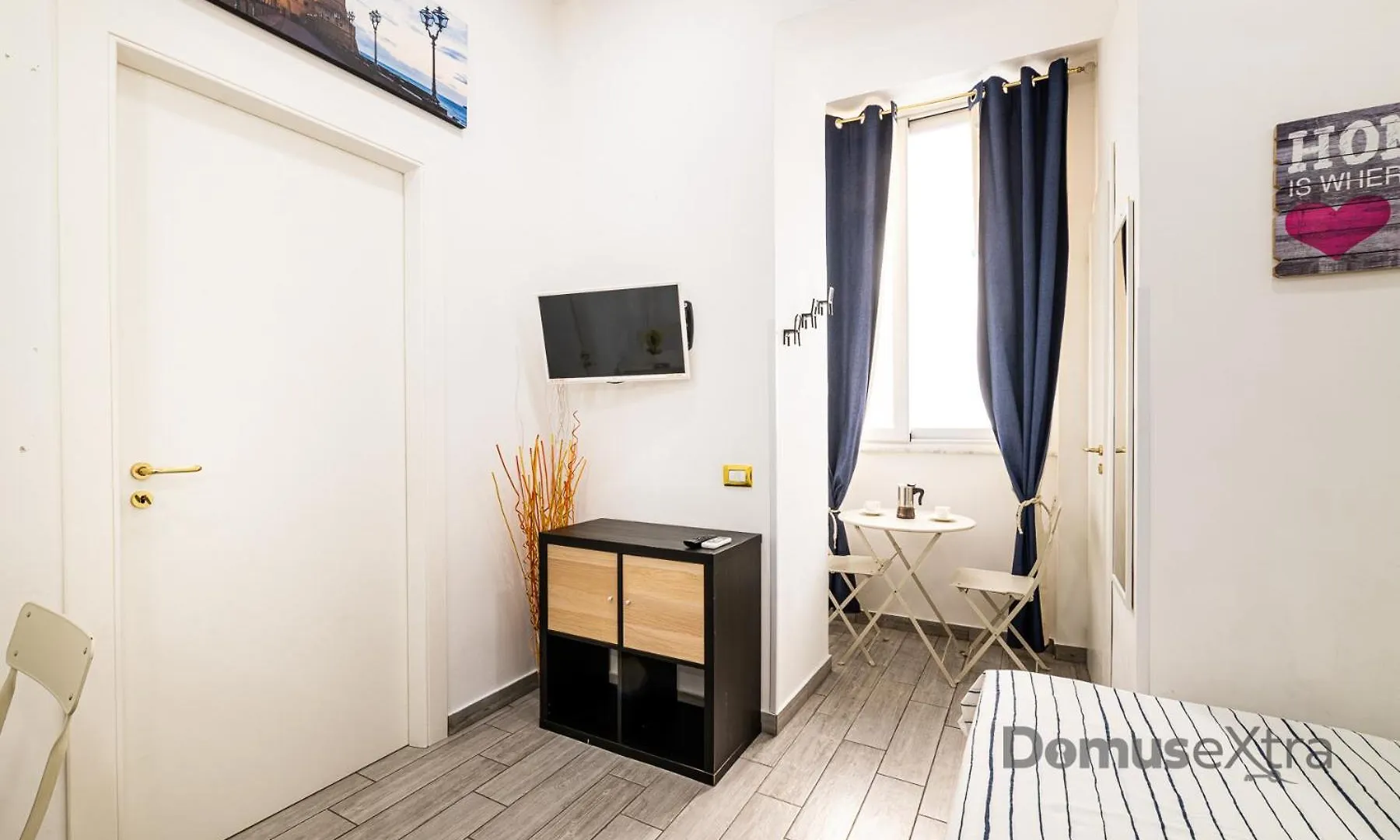 Homestay Flowerpower By Domusextra Naples