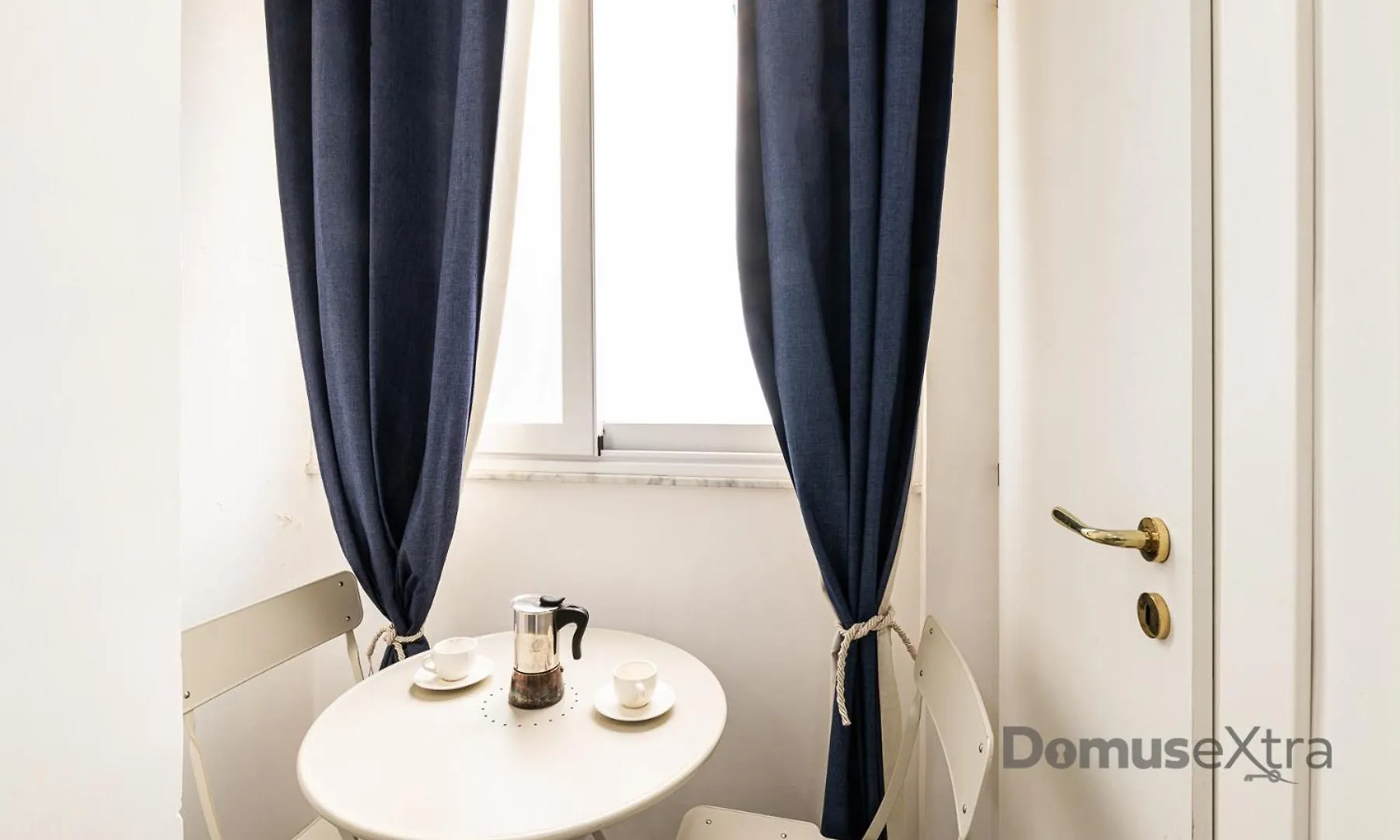 Flowerpower By Domusextra Naples Homestay