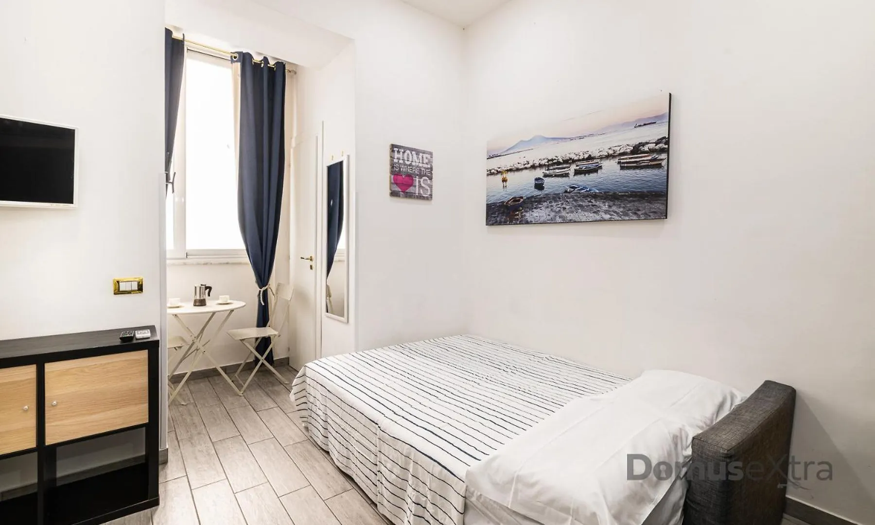 Homestay Flowerpower By Domusextra Naples Italy